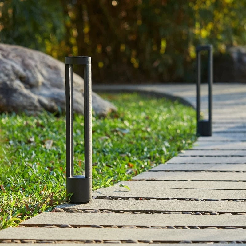 Modern LED Outdoor Lawn Lamp with IP65 Waterproof Rating, Die-Cast Aluminum, 2900-3200K Light Temperature, 100,000 Hours Lifespan 2