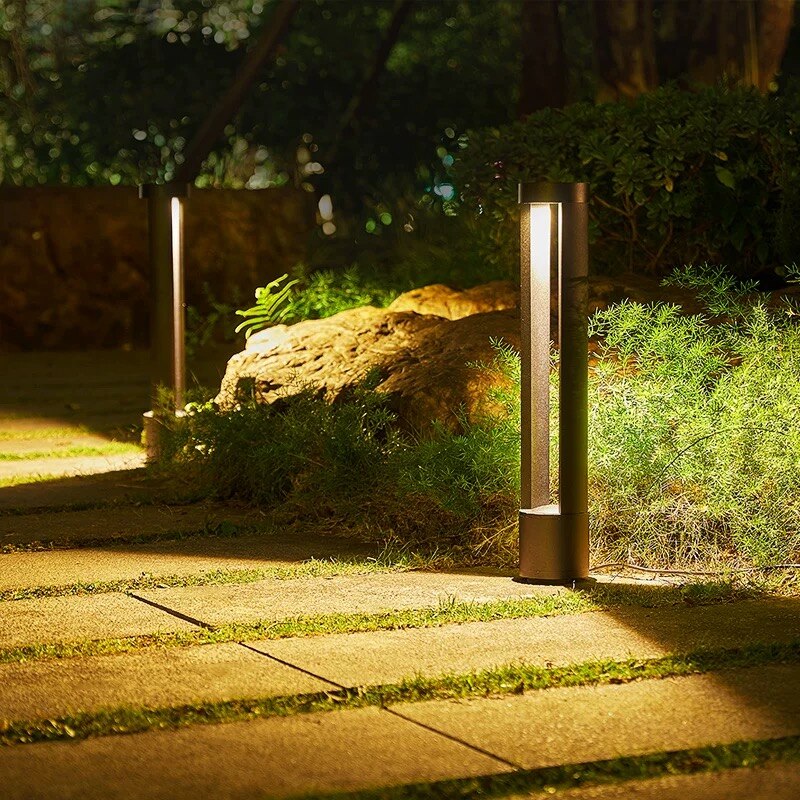Modern LED Outdoor Lawn Lamp with IP65 Waterproof Rating, Die-Cast Aluminum, 2900-3200K Light Temperature, 100,000 Hours Lifespan 3