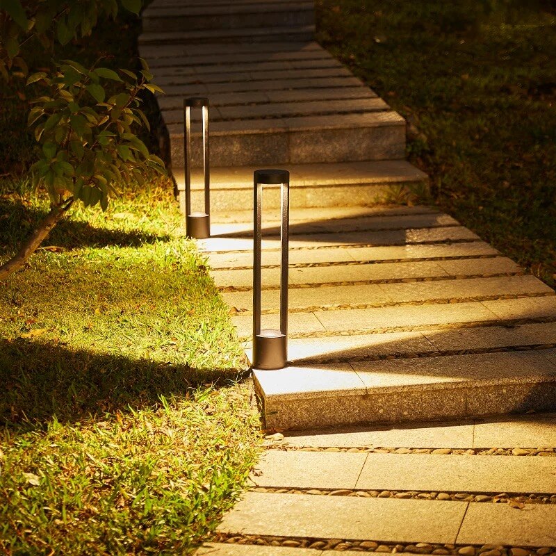 Modern LED Outdoor Lawn Lamp with IP65 Waterproof Rating, Die-Cast Aluminum, 2900-3200K Light Temperature, 100,000 Hours Lifespan 4